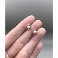 SILVER SILVER screw clip earrings mixed with 4mm Akoya pearls, selected from Japan