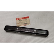 SUZUKI RG110 RGS LEG SHIELD BRACE BRACKET COMP