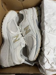 new balance 2002R3 us9.5