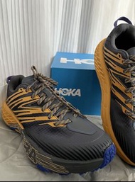 HOKA ONE ONE Speedgoat 4 跑步鞋 男款 黑橙