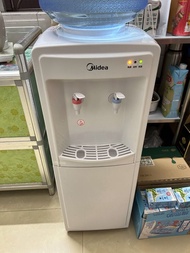 飲水機Water dispenser 製冷溫熱 上置式桶裝水 飲水機 包送貨 大容量儲物櫃#飲水機#Water dispenser