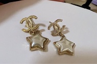 Brand new Chanel style earrings 星星耳環