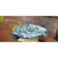 LAMPU DEPAN KANAN  SAHAJA ORIGINAL PERODUA ALZA 2008-2012