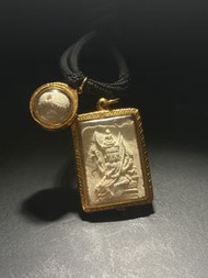 龍婆doo 2517 四面佛 王者聖粉