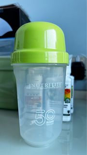 [50th Anniversary Limited Edition 50週年特別版] Nutrilite 紐崔萊 Shaker Bottle 搖搖杯  (青蘋果色) | 400ml 