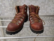 Vintage Danner 30520 Mountain Light