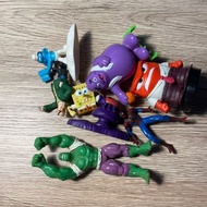 公仔玩具模型：浩克、蜘蛛人、迪士尼、藍色小精靈、海綿寶寶