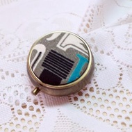 古銅款 圓形 分格藥盒 迷你 隨身攜帶 小物 收納盒 藥盒