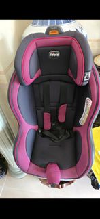 Chicco 兒童安全座椅