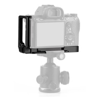 PULUZ 1/4 inch Vertical Shoot Quick Release L Plate Bracket Base Holder for Sony A9 / A7 III/ A7R II