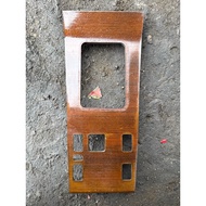 Mercedes W124 Center Console Gear Switch Window Wood Cover Used Original 1PC