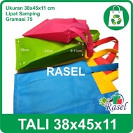 (Masterpiece) 38x45x11 cm Tas Kain Spunbond Goodie Bag Kantong Goody polos souvenir
