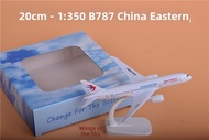 Passenger Aircraft Models China Eastern Airlines with Landing Gear