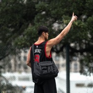 【DOUGHNUT】15吋 防潑水 側背包 Metanoia 耐磨 男包推薦-黑 ACT