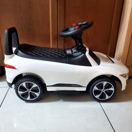 jaguar 兒童電動車（無法充電）滑步車
