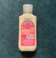 Bath&BodyWorks Signature Collection โลชั่นบำรุงผิวผสมน้ำหอม 236 ml  กลิ่นหอมฮิต ของแท้จากช้อป พร้อมส