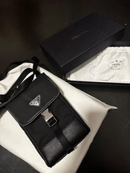 Prada 手機袋