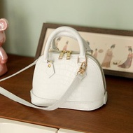 【 DIY 手作】白色竹節紋牛皮貝殼包 單肩斜跨包皮革材料包 禮物