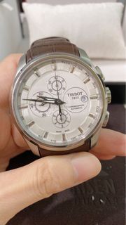 【TISSOT 天梭】三眼「機械」腕錶 男錶 女錶 中性 經典 設計 入門 情人節禮物 生日禮物 紀念日 送自己 正品 蝴蝶扣