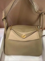 Hermes🤎Lindy 26 新色8Q馬爾法米 金扣 Stamp B 類似風衣灰😍很美的顏色 全新現貨💖✨