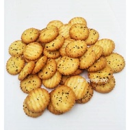 Hup Seng Biscuit Ring Ring 3.5Kg Tin ( Ready Stock )