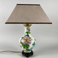 牡丹裝飾的復古景泰藍檯燈 中國 1970年代 | 稀有復古版