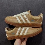 全新正貨 Bad Bunny x Messi x adidas Gazelle Indoor 卡其色男女板鞋