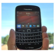 Blackberry Bold Touch 9930 Original Unlocked Qwerty Keypad 2G/3G Network 2.8" Touch Screen WiFi Phon