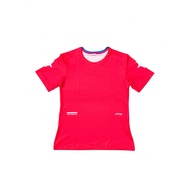 STRAY WOMAN ADAPTIVE TEE SPORT T-SHIRT - CARMINE