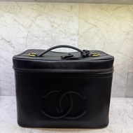 CHANEL黑金荔枝皮雙C大化妝箱