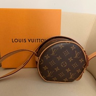 LV M45149 圓餅包
