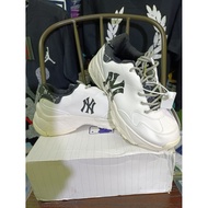 MLB Shoes*