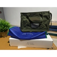 BTV CRUNCH CARRYALL ORIGINAL 100% PRELOVED / SECOND