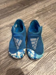 adidas兒童涼鞋/15.5cm