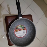 Diamante Deep Wok 24Cm