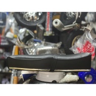 Vespa Classic Seat Pegasus x Aquila