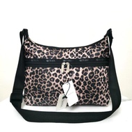 日本 Lesportsac 啡色豹紋尼龍布 LARGE HOBO 斜咩袋