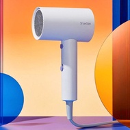 Showsee A4-W Hair Dryer