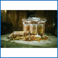 ☾ ♞ ✉ Mani Ni Juan ang mani na ulam (mixed nuts with Garlic overload/dilis/shrimp)