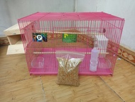 1 BỘ GỒM LỒNG 60*40 TỔ BÌNH NƯỚC NHỎ KHAY ĂN 1 NGĂN NHẬP KHẨU VÀ HẠT TRỘN CHO YẾN PHỤNG LB COCKATEIL