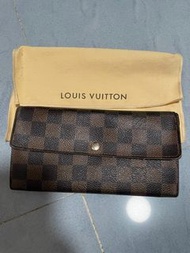 LV 經典長銀包