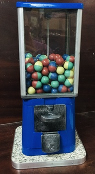 โหลหมุนไข่ โหลบิดไข่ Vintage Gumball Machine ทรงสี่เหลี่ยมสีน้ำเงิน โหลไข่หมุน ทรงเหลี่ยมโบราณหยอดเห