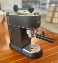 DeLonghi 咖啡機 EC685