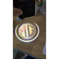 Mini projector. projects photo cards on the wall. Uses 3 AAA batteries. (including projector and 1 p