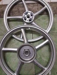 cặp mâm 5 cây.kiểu rcb. đĩa ya sirius.hàng cao cấp.