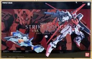 BANDAI PG 1/60 MBF-02 STRIKE ROUGE+SKYGRASPER 嫣紅攻擊鋼彈(外盒請看照片)