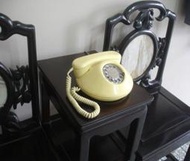 早期復古造型電話.復古餐廳.古董傢俱必備...