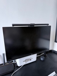 LG 27UL850 -W 27寸 4K 顯示器 連可調節支架 加小米螢幕燈