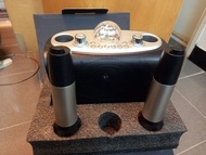 D19  KARAOKE Machine  Wireless Speaker with 2X Microphones for Karaoke with  Lighting  Effects    近全