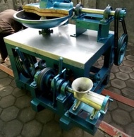 Mesin giling daging dan mixer adonan bakso(diesel 16 hp)